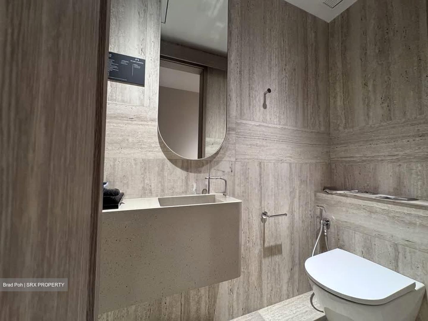 UE Square (D9), Apartment #550951581